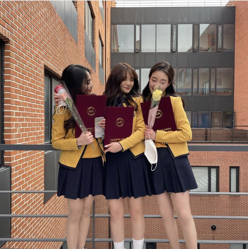幸せなふたりに贈る結婚祝い 韓国制服